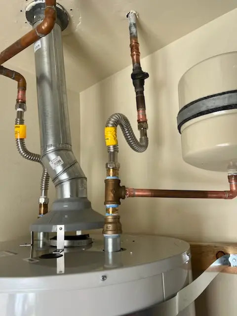 Water heater installation and plumbing repair in Schoolcraft
